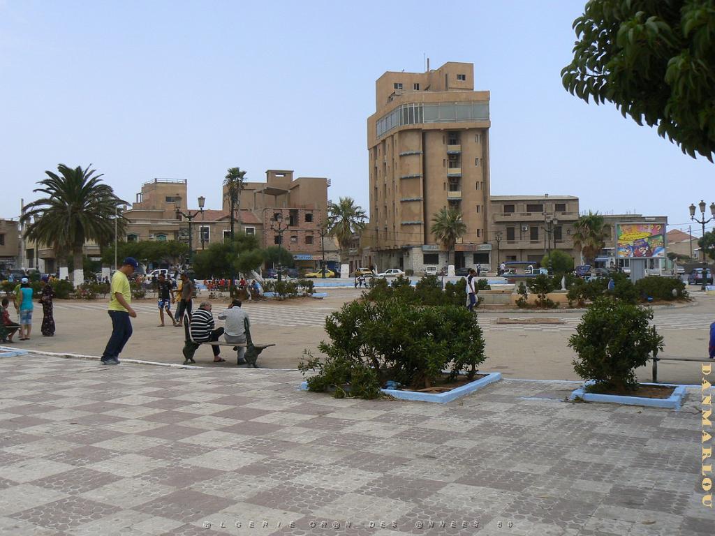 AIN EL TURK (121) LA PLACE.jpg